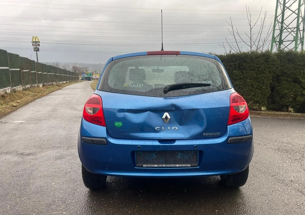 Renault Clio cena 6900 przebieg: 225000, rok produkcji 2006 z Brwinów małe 154